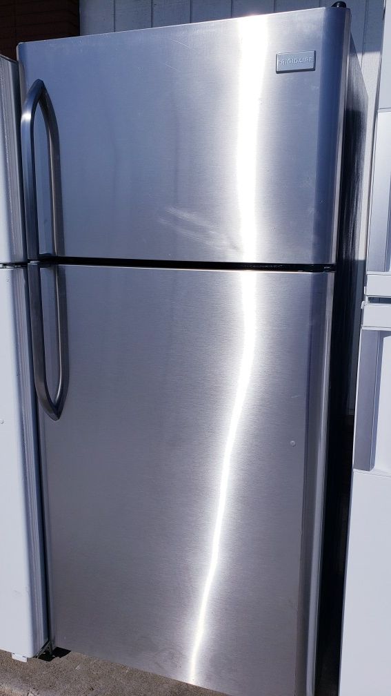 Fridgidaire Stainless Steel Refrigerator 👌🤩TAKE HOME TODAY WITH ONLY $50 INITIAL PAYMENT 👌🤩