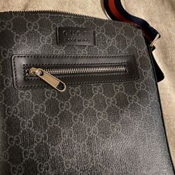 Gucci Messenger Bag 
