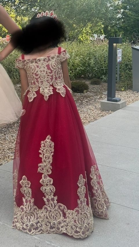 Mini Quince dress- Kids Red Flower Girl Dress With Crown