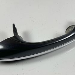 BMW F10 550i 535i 528i PASSENGER EXTERIOR DOOR HANDLE