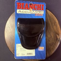 Bianchi Handcuff Case Model 7900 Plain Black AccuMold Elite Covered 22297