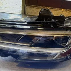 2020 Audi A3 Left side headlight xenon
