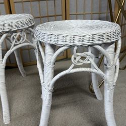 2 Wicker Stools