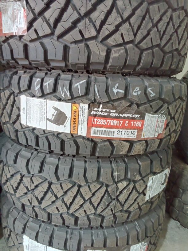 285/70/17 Nitto Range C