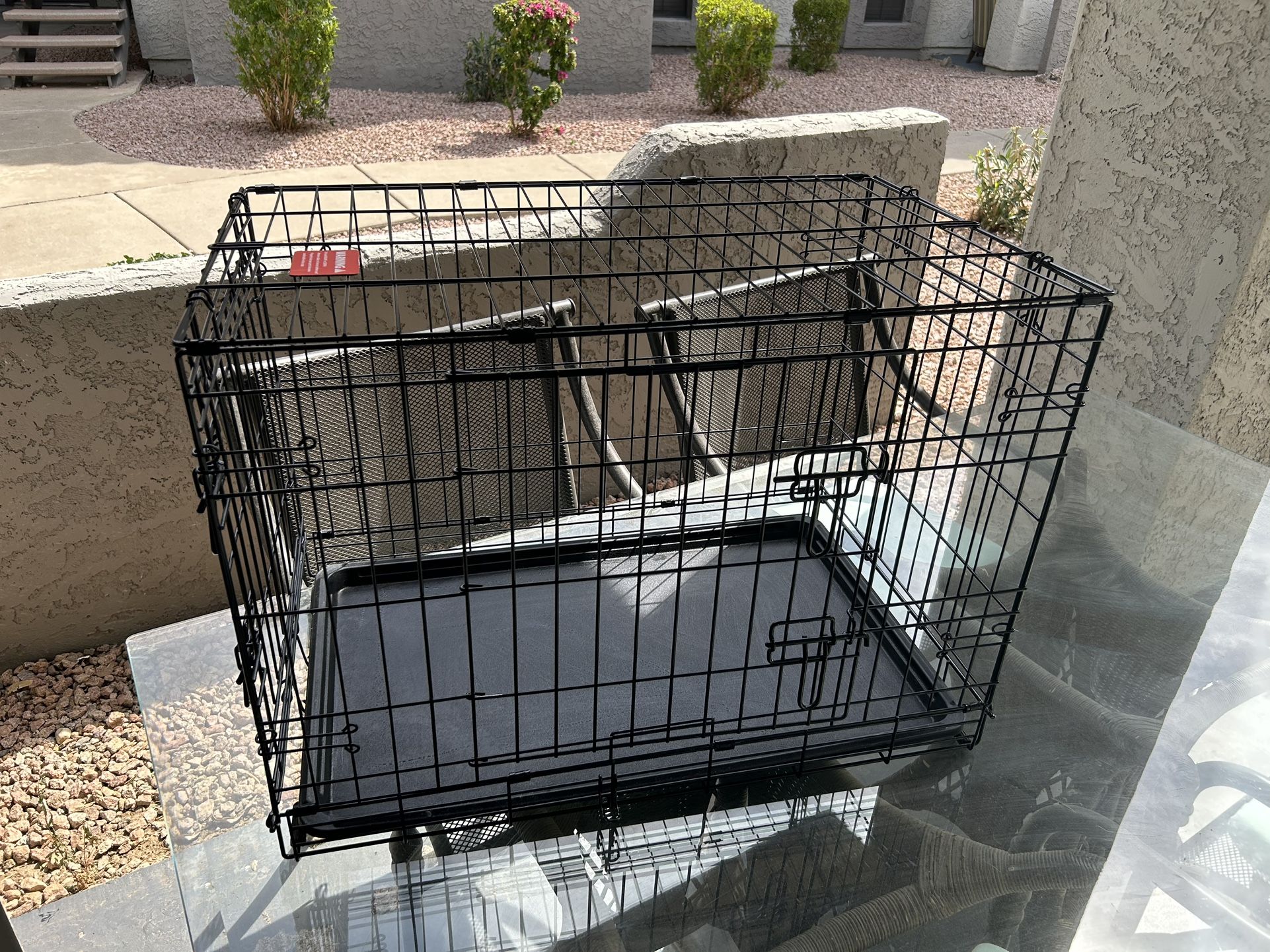 Foldable dog crate