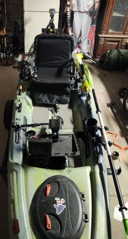 Fishing Kayak Pelican Catch 120