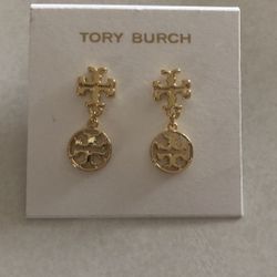 TORY BURCH GOLD LOGO ROUND CIRCLE  DANGLE EARRINGS 