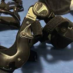 Knee Brace - Townsend Knee Brace For Torn ACL, Osteoarthritis, Foot Injury ( For Left / Right Knee ) 