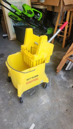 New Commercial Mop Bucket