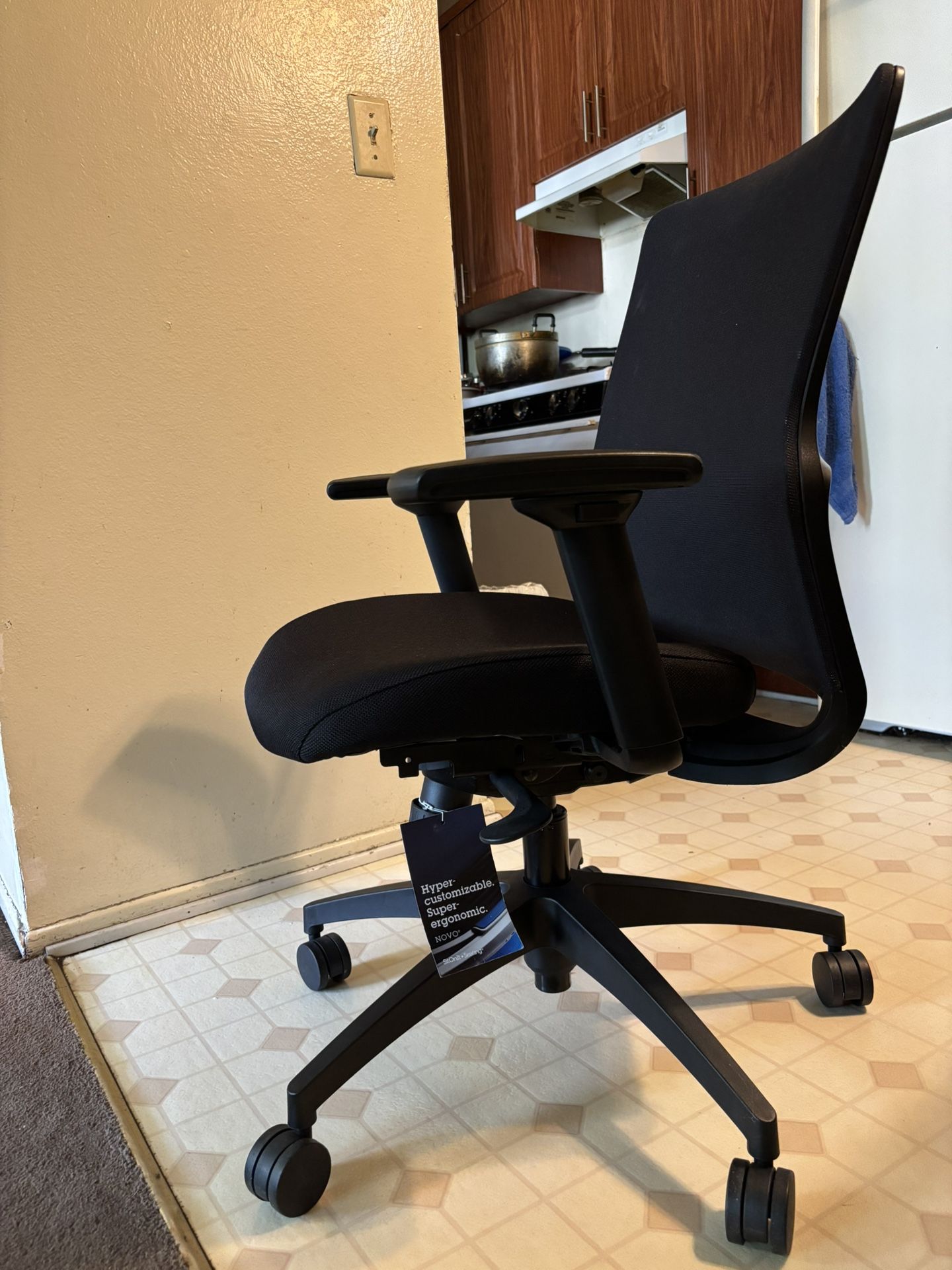 Novo Office desk chair