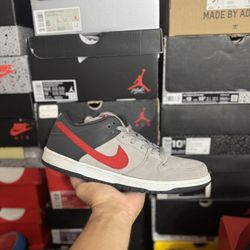 Nike SB Dunk Low University Red size 10 VNDS