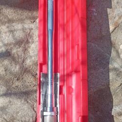 Snap-on Tools QJR3200C 1/2" drive click-type torque wrench. . 