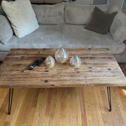 Distressed Wood Coffee Tables (Set  Of 2)
