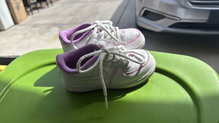Girl NIKE shoes