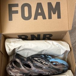 Yeezy Foam Runner MX Cinder Size 11