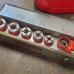 Ridgid 00-R Exposed Ratchet Pipe Threader Set 1/8"-3/4" Die Heads