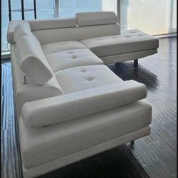 New White Sectional With Free Delivery 