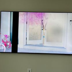 55 Inch Samsung TV (black Line)