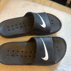 Kids Nike Sandals