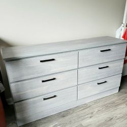 NEW 6 DRAWER DOUBLE DRESSER AND NIGHT STAND 😊 AVAILABLE IN BLACK, WHITE OR GREY COLOR