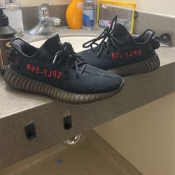 Yeezy 350 Boost V2 Size 5 1/2