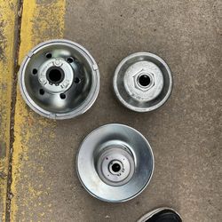 3 Drive Clutch’s For 1in Bore For 1in Shaft & a Golf Cart Clutch For A Bigger Shaft