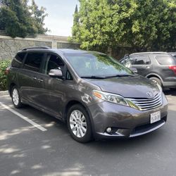 2015 Toyota Sienna