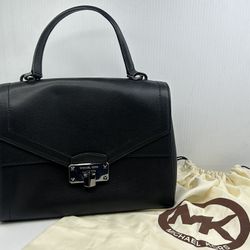 Michael Kors Black Leather Kinsley Handbag