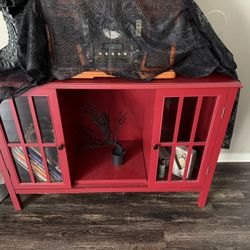 Short accent Curio Cabinet 