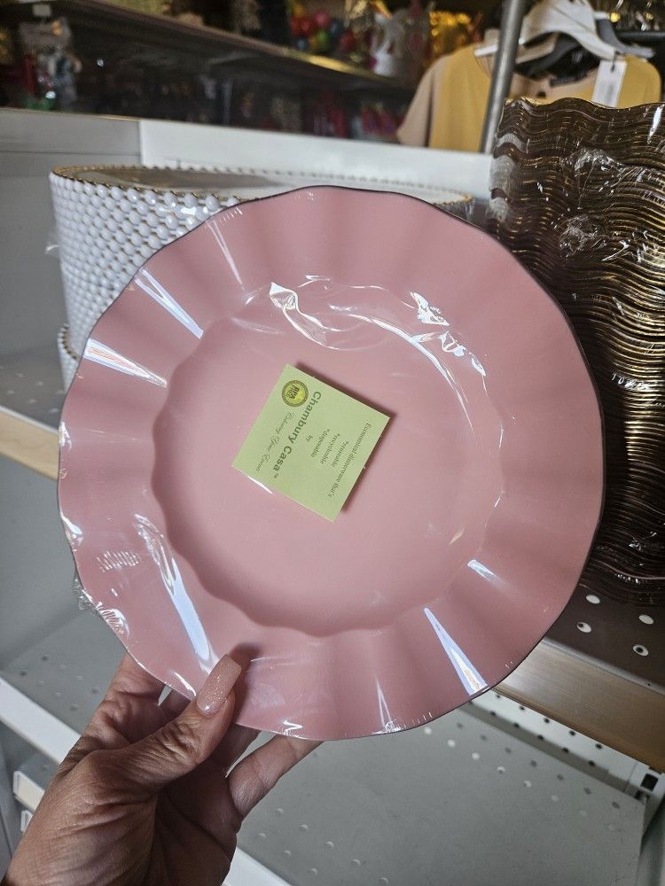 Plastic Plates 