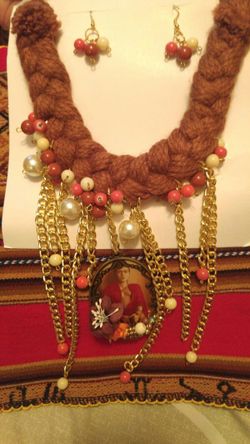 Frida Khalo jewlery set
