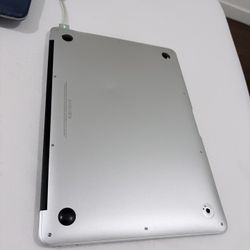 Macbook Air First gen $300.00