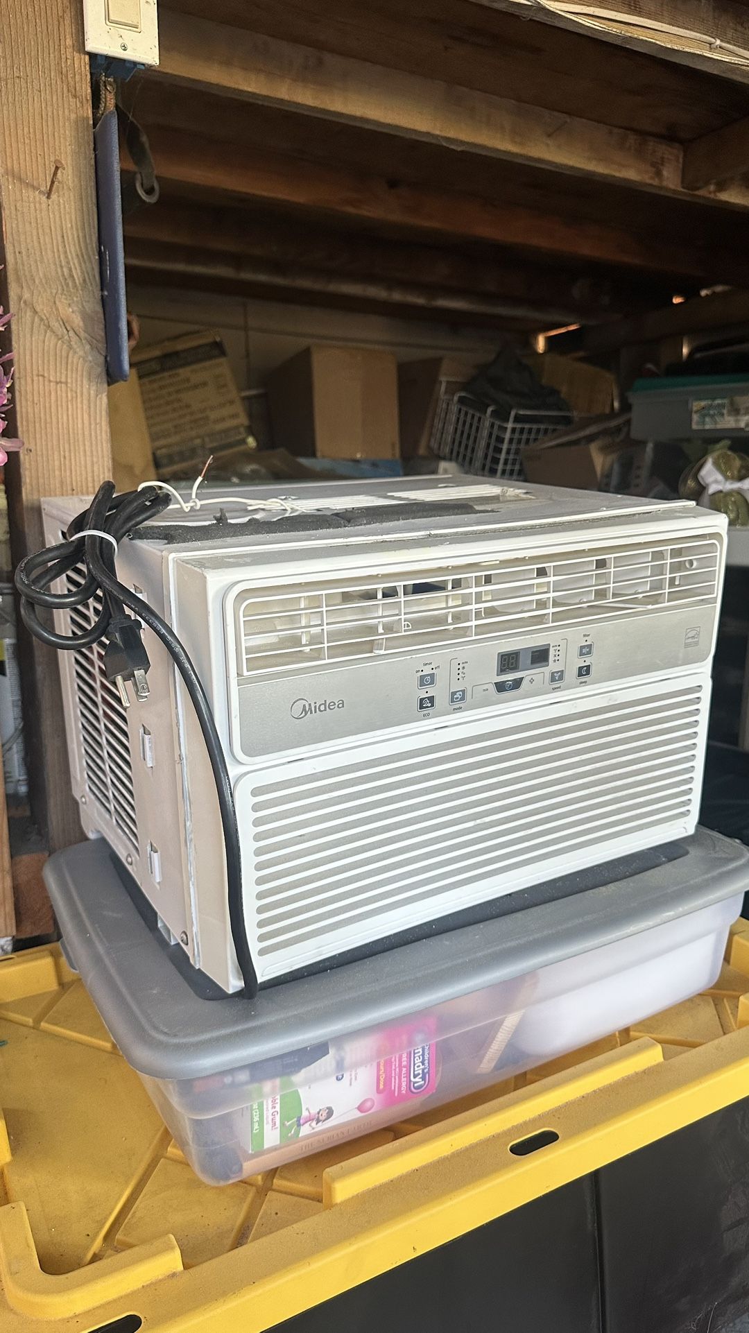 Window Air Conditioner/ AC