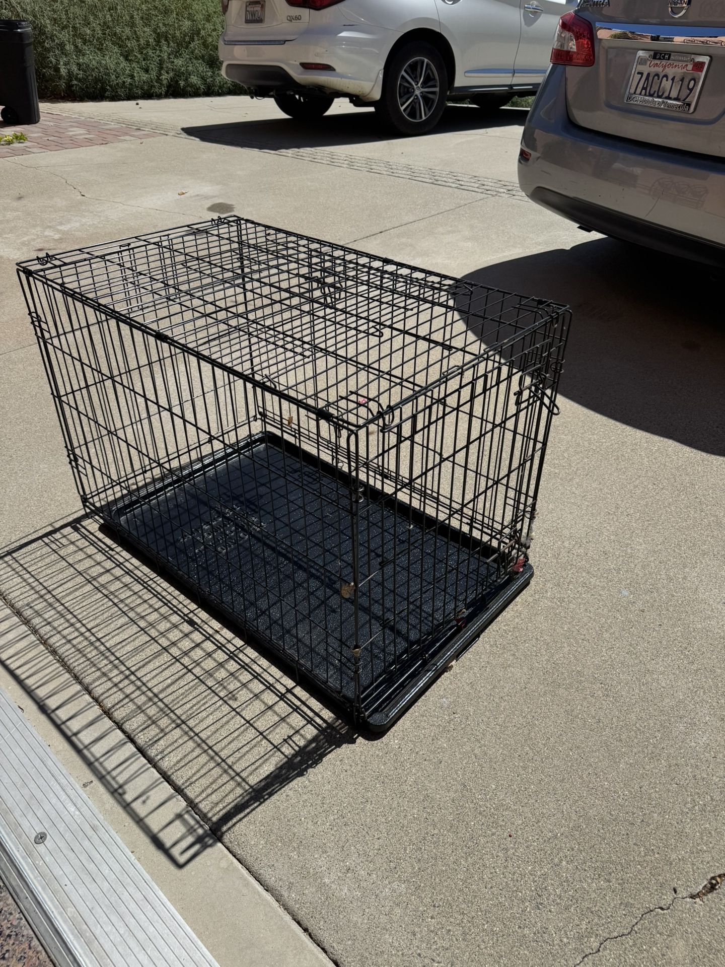 Dog Crate - 36x22” - Like New