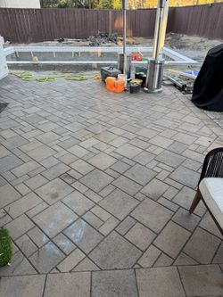 500 Ft.² Of Pavers
