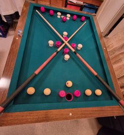 Vintage 1970 Bumper Pool Table