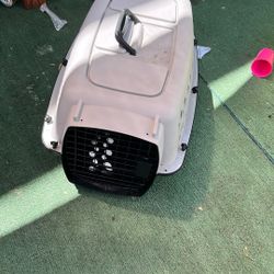 Small Dog Kennel 