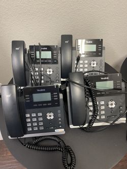 8 Ring Central VOIP desk Phones 