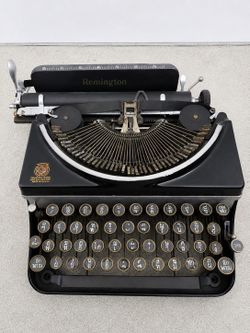 Vintage Remington Thai Keyboard Manual Typewriter – Antique Black Metal