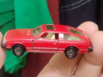 Vintage tomica cars lot made in japan