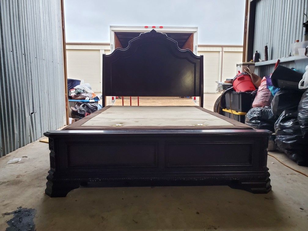 Queen Bed/ Heavy Duty Hydrolic Adjustable Base