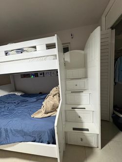 Bunk bed