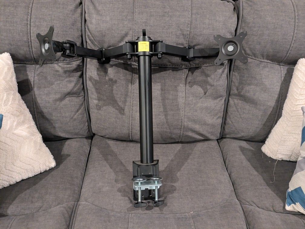 Insignia Dual Screen Desktop Monitor Mount Up To 30"