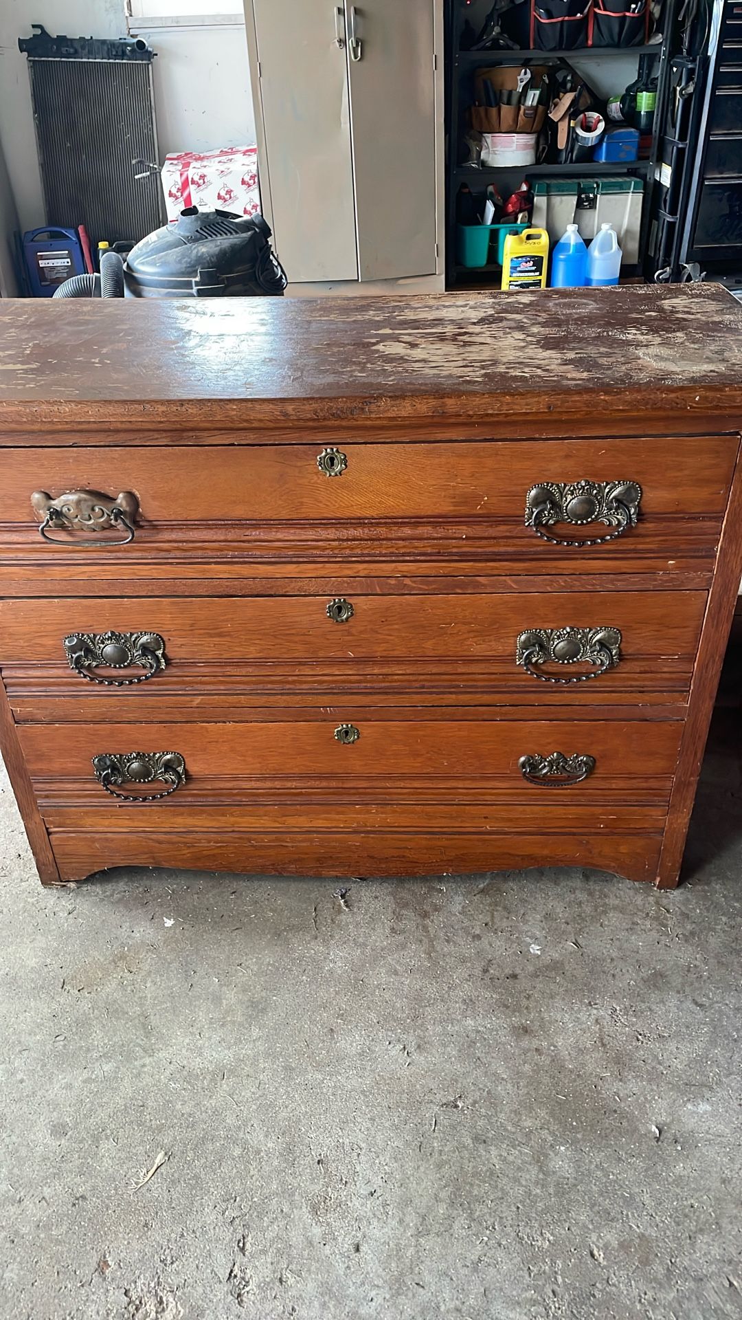 Old Dresser