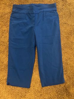 Blue Capri Pants with Elastic Waistband  No Size Tag but fits 2X