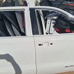 2019. 2025.  Gmc Sierra. Doors