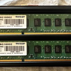 Patriot Signature Line 16GB DDR3 240-Pin 1600 MHz Memory Module