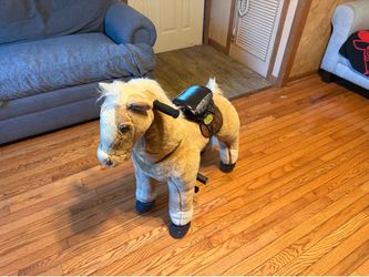 Toy horse
