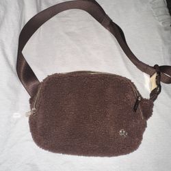 Lululemon Everywhere Belt Bag Fleece Large  Brown Gold