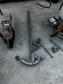 Pipe bender